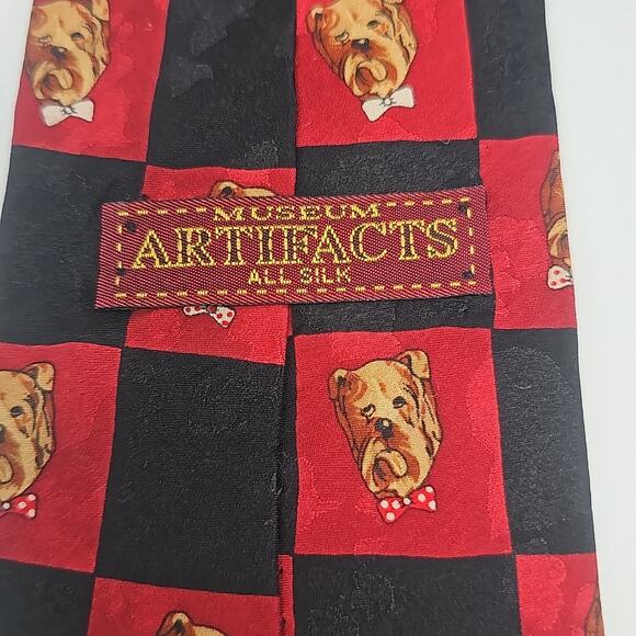 Museum Artifacts Novelty Tie Mens Bulldog Red Black Checkered Silk 59" - Picture 5 of 6